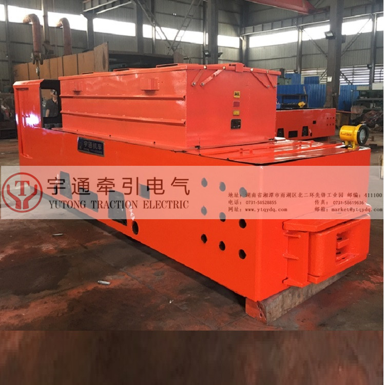 隧道牵引机车12吨蓄电池机车